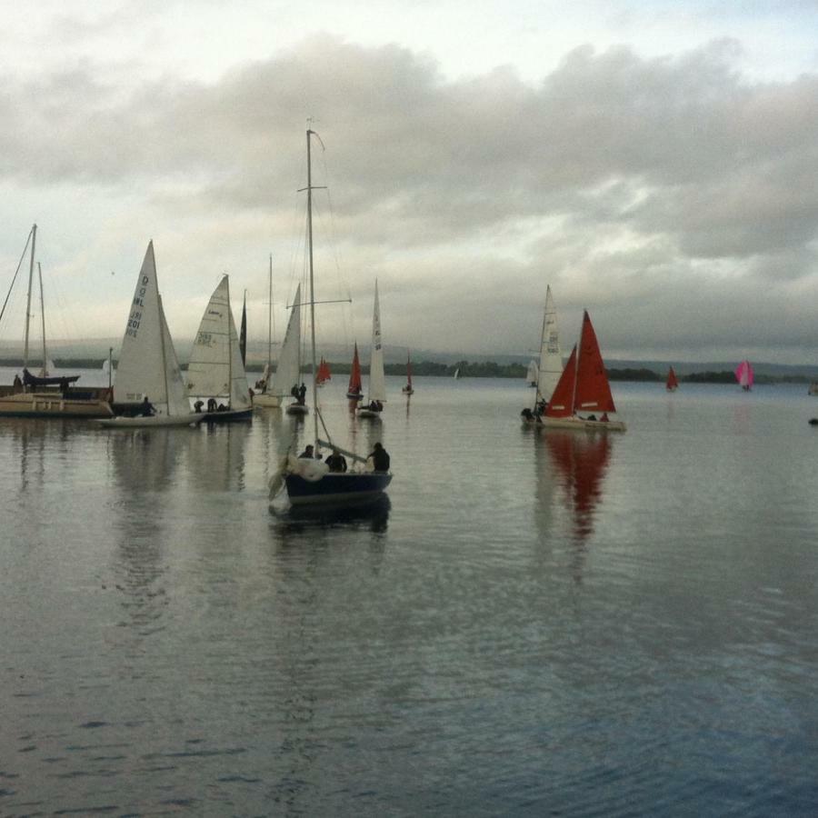 ננאג Lough Derg House & The Lake Cafe מראה חיצוני תמונה